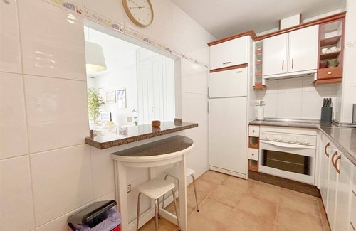 Estepona Apartamento | Apartamento moderno junto a la playa con piscina, Junto a la playa a poca distancia del puerto