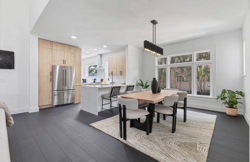 Davis Islands Casa | Modern beautiful home steps to Bayshore & Downtown