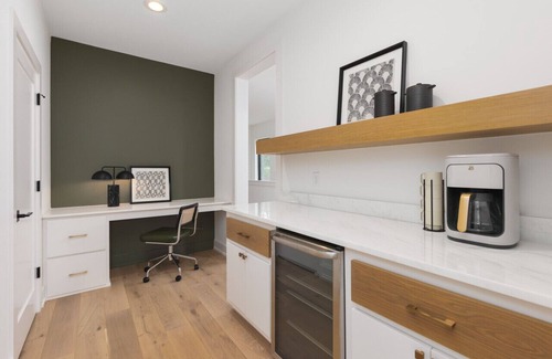 Green Hills Casa | Modern Beauty in Green Hills w/ 2 Patios, Garage