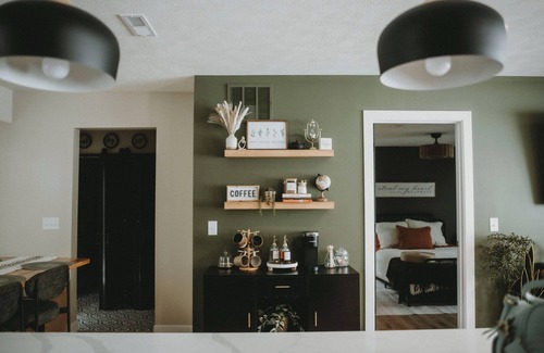 Lincoln Casa | Modern Boho 3Bdrm 2Ba Retreat 10min from the action of Downtown Lincoln