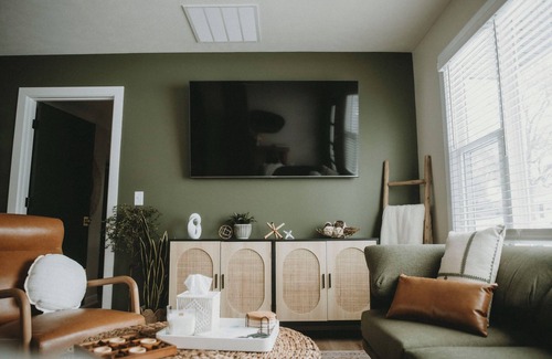 Lincoln Casa | Modern Boho 3Bdrm 2Ba Retreat 10min from the action of Downtown Lincoln