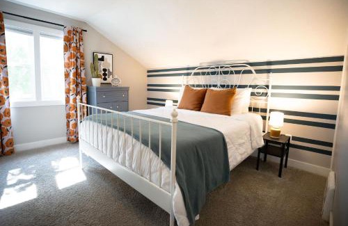 Highland Casa | Modern Boho Bungalow - Near MOA