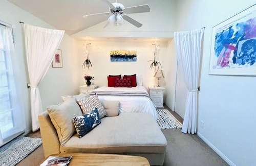 Goleta Apartamento | Modern BOHO Chic Getaway in the Goodland!! 2.6 miles to UCSB 10mins to downtown