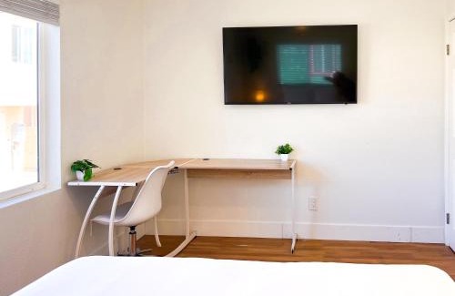 North Park Casa | Modern Boho Oasis - Fast Wifi & Shuffleboard!