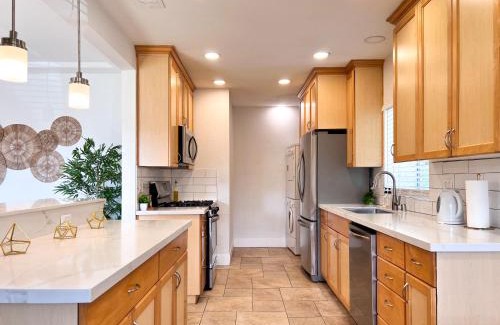 North Park Casa | Modern Boho Oasis - Fast Wifi & Shuffleboard!