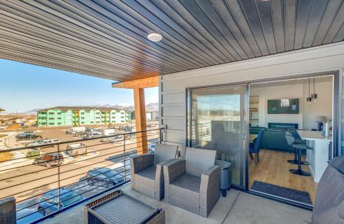 Bozeman Apartamento | Modern Bozeman Condo with Balcony and Mountain Views!