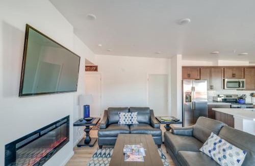 Bozeman Apartamento | Modern Bozeman Condo with Balcony and Mountain Views!
