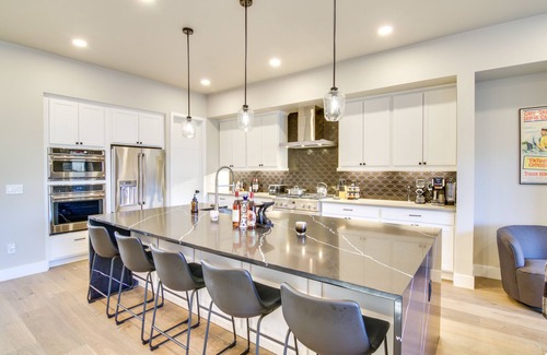 Bozeman Casa | Modern Bozeman Escape w/ Bridger Mountain Views!
