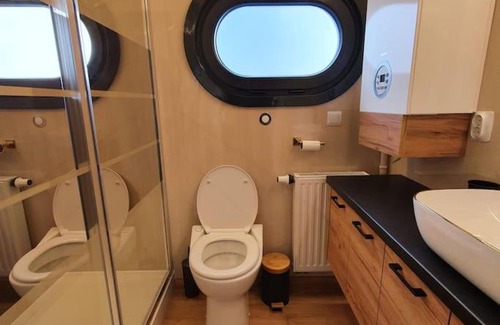 Monnickendam Alquiler De Eote | Modern, brand new houseboat near Amsterdam