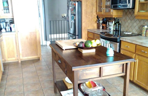 Charlottetown Casa | Modern, Bright and Spacious!