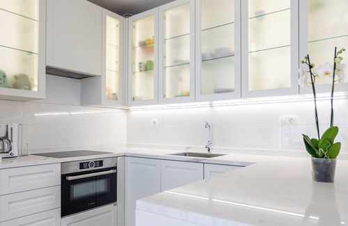 Znjan Apartamento | Modern, bright and spacious two bedroom apartment in Split next to Znjan beach.