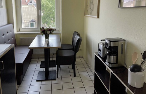 Outer Neustadt Apartamento | Modern, bright holiday apartment above Café Pfunds in the outskirts of Neustadt