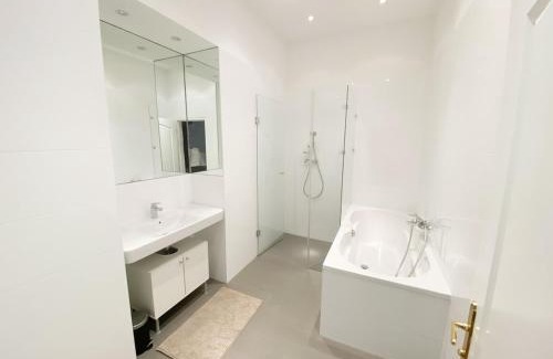 Wahring Apartamento | Modern, Bright, Spacious 3-Room-Apartment in a Nice Area of Vienna