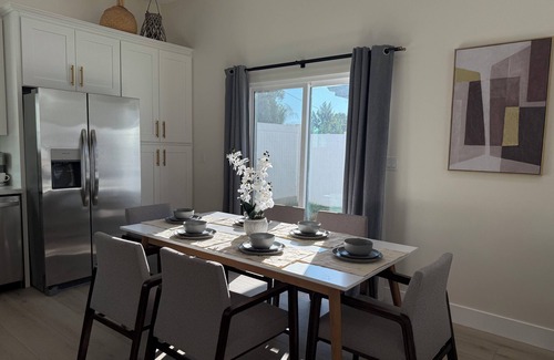 Mission Hills Casa | Modern Butterfly Roof 3 Bedroom 2 Bathroom - Huge Master - Pet Welcome!