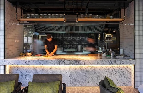 Khlong Tan Hotel | modern central