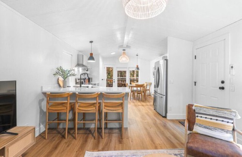Dunsmuir Cabina | Modern Cabin (Aspen)