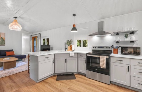 Dunsmuir Cabina | Modern Cabin (Aspen)