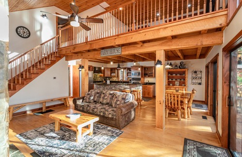 Rawley Springs Cabina | Moderna cabina en las montañas PERO, CERCA DE HARRISONBURG