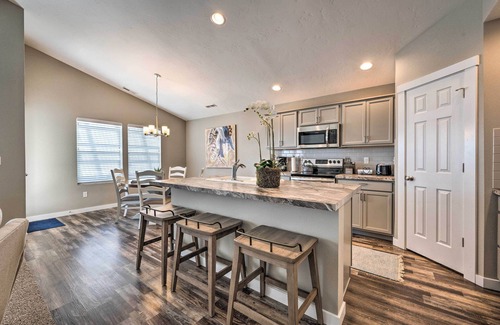 Caldwell Casa | Modern Caldwell House w/ Yard & Furnished Patio!