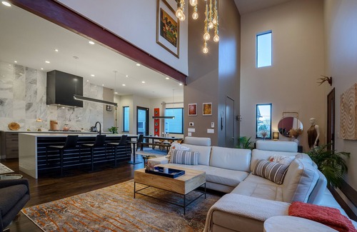Old Fourth Ward Casa | Modern Cali-Style Home Sleeps 8