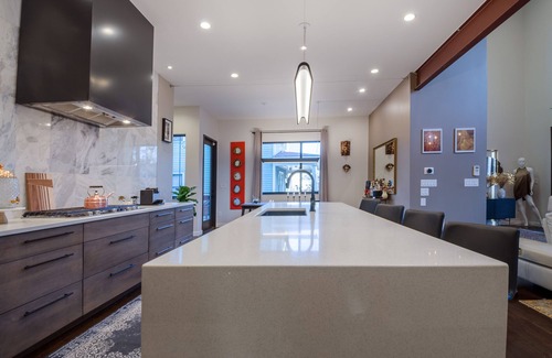 Old Fourth Ward Casa | Modern Cali-Style Home Sleeps 8