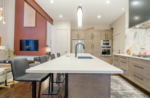 Old Fourth Ward Casa | Modern Cali-Style Home Sleeps 8