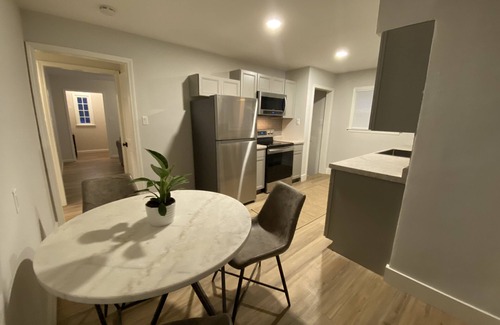Lima Casa | Modern Cape Cod at Lima Memorial
