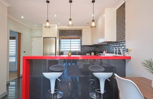 Lagoon Beach Apartamento | Modern Cape Town Beach Apartment