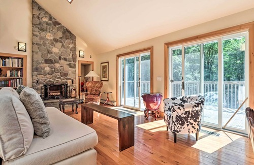 Mountain Dale Cabina | Modern Catskills Escape on 25 Acres w/ Deck!