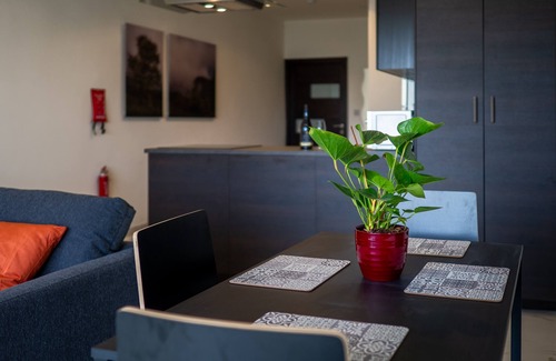 St. Julian's Apartamento | Modern central apartment, perfect for holidays in Malta