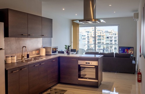 St. Julian's Apartamento | Modern central apartment, perfect for holidays in Malta