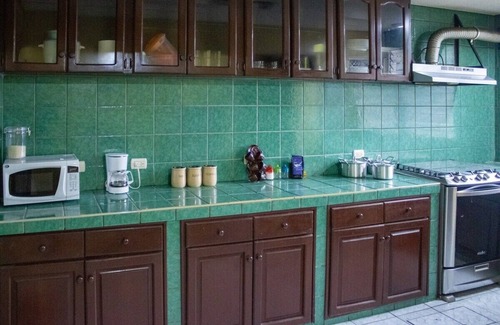 Managua Casa | Casa Centrica Grande, Ideal Para Estadias Largas, 2HB C/AC ✔