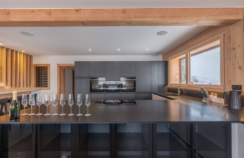 Combloux Chalet De Esquí | Chalet moderno en Combloux con piscina y zona de bienestar