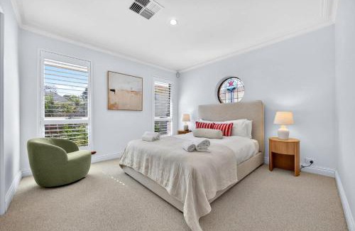 Mount Lawley Casa | Modern Character Home in Mount Lawley Walk to Cafes Bars and Culture