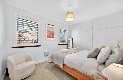 Mount Lawley Casa | Modern Character Home in Mount Lawley Walk to Cafes Bars and Culture