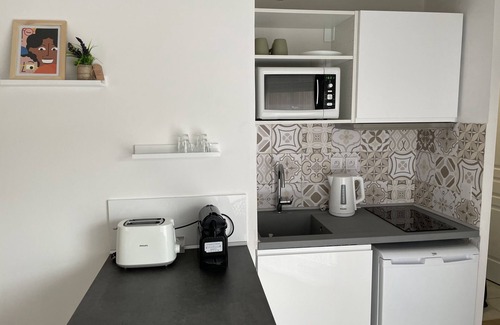 Aix-en-Provence Apartamento | Modern & Chic 22 m2, very bright with air conditioning, in the heart of town
