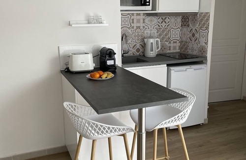 Aix-en-Provence Apartamento | Modern & Chic 22 m2, very bright with air conditioning, in the heart of town
