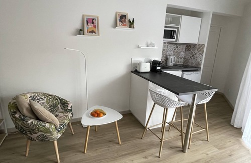 Aix-en-Provence Apartamento | Modern & Chic 22 m2, very bright with air conditioning, in the heart of town
