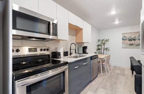 Old East Dallas Apartamento | Modern & Chic Apartment in Downtown w/ Parking