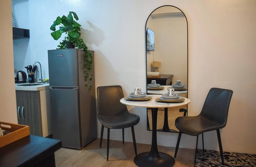 Loyola Heights Condominio | Modern Chic Condo with Pool & Gym in Katipunan Ave, Quezon City - Slate Studio