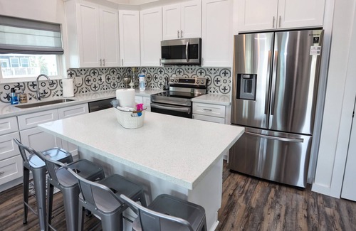 Galveston Cabaña | Modern Chic Cottage steps to the Beach!