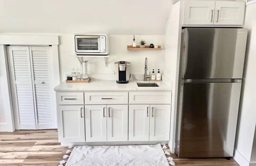 Harbinger Apartamento | Modern chic Getaway in Kilmarlic Golf Club OBX