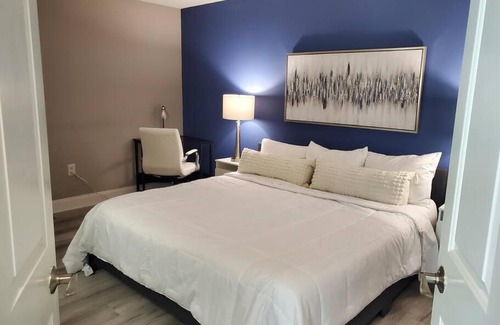 Crescent Beach Casa | Modern Chic Ocean View Condo in North Myrtle