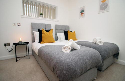 Castle Quarter Apartamento | Modern City Apartment , 2-Bed, En-Suite, Central