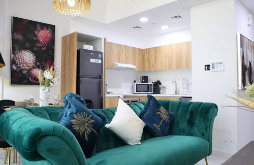 Masdar City Apartamento | Modern City Duplex 2BR apartment in Masdar City