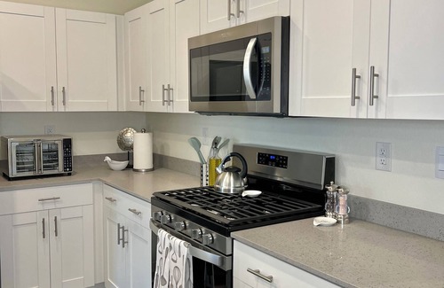 Enterprise Casa | Modern clean quiet 4 bedroom home near Vegas Strip & Airport