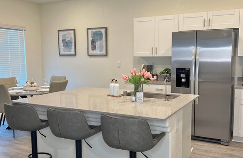 Enterprise Casa | Modern clean quiet 4 bedroom home near Vegas Strip & Airport