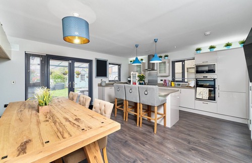 Ongar Casa | Modern Clonsilla Townhouse Sleeps 6