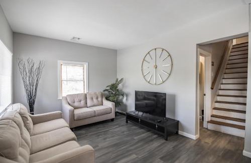Lehighton Casa | Modern Coed Dorm 10 mins from Jim Thorpe