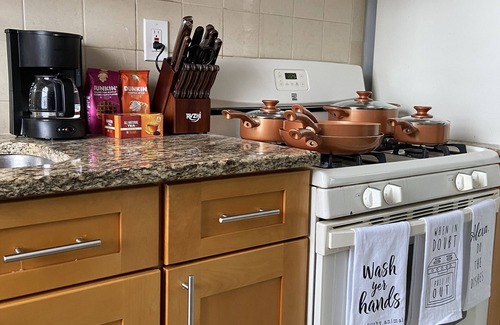 Central Business District Apartamento | Modern Comfort 1BR- 30 Minutes to Manhattan